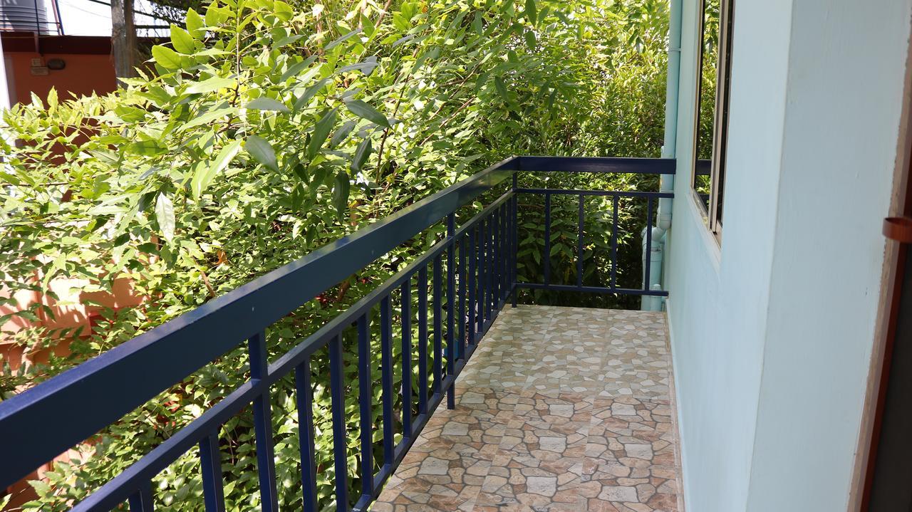 Cherish Homestay Kochi Esterno foto